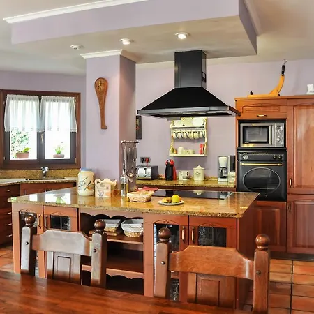 Goiena Country house *